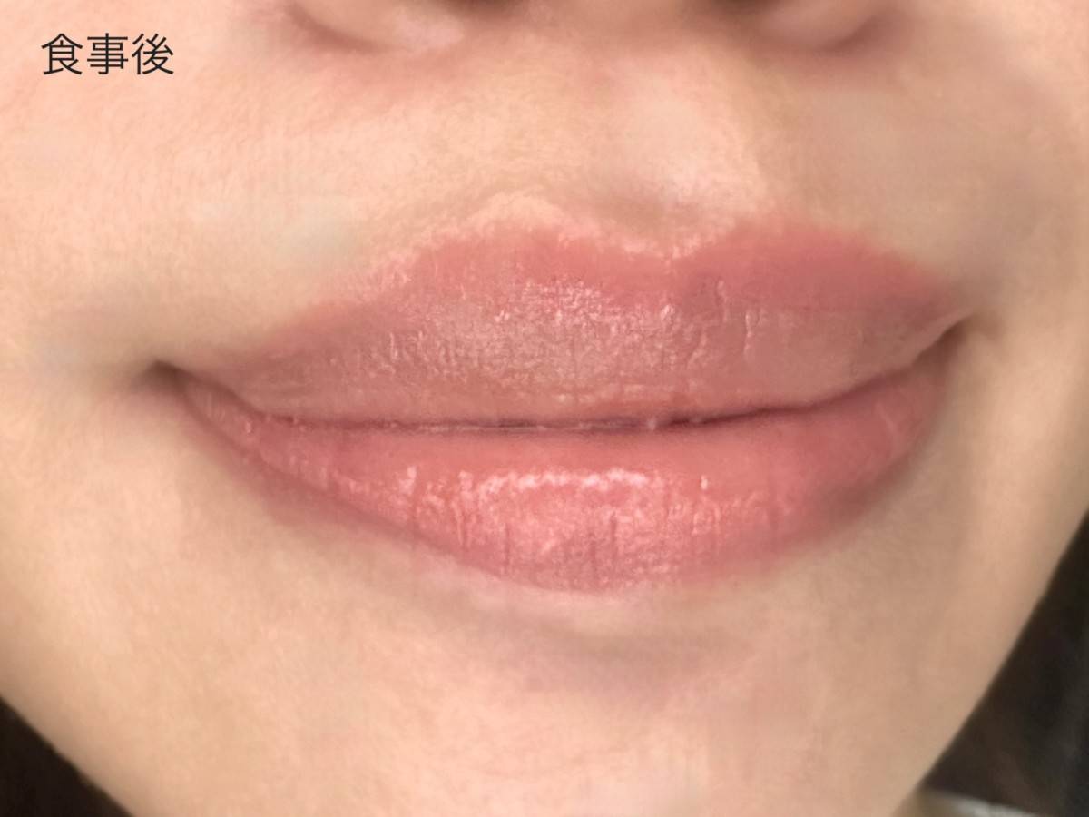 食事後のルージュ ディオール オン ステージの状況