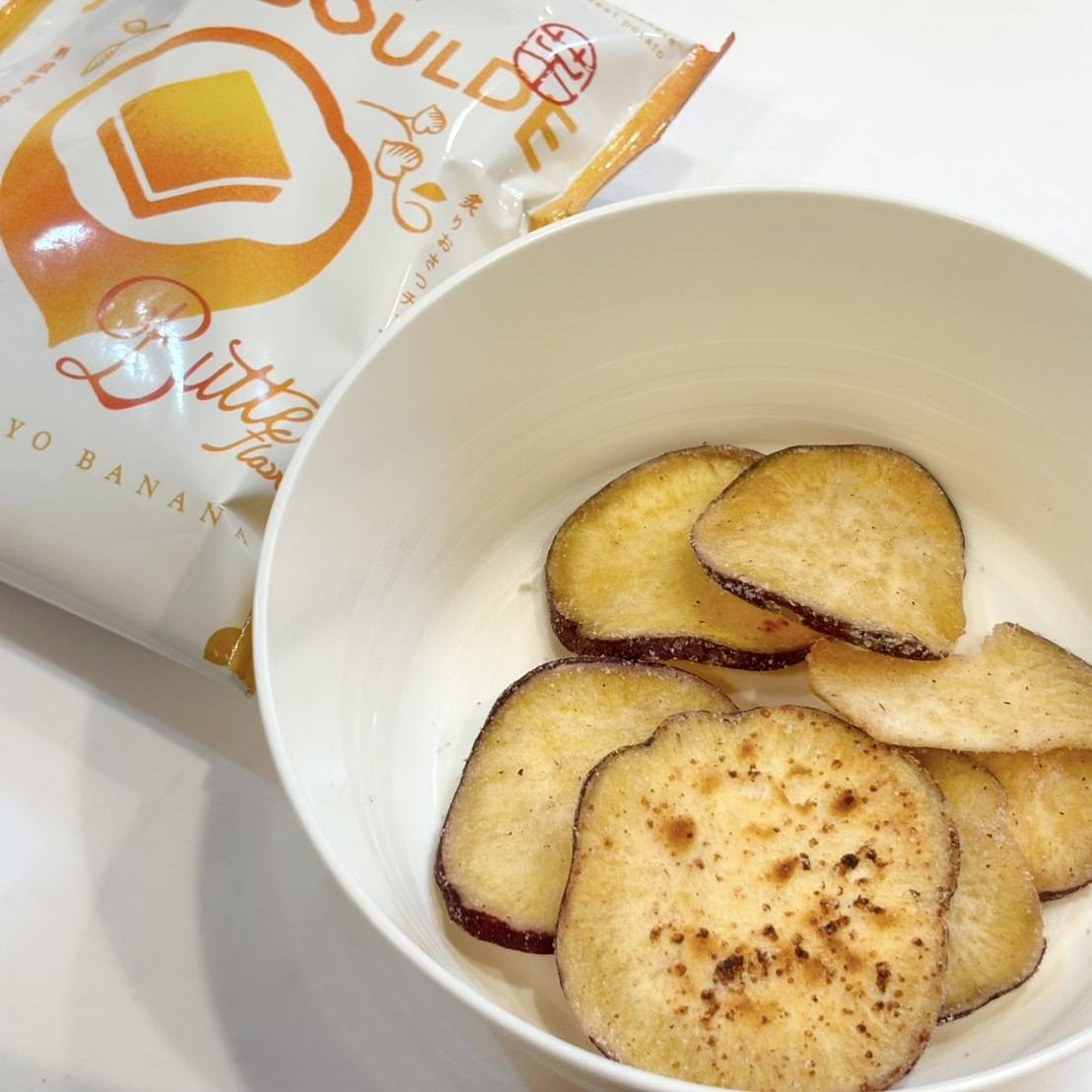 じゃがボルダ「炙りおさつチップス」