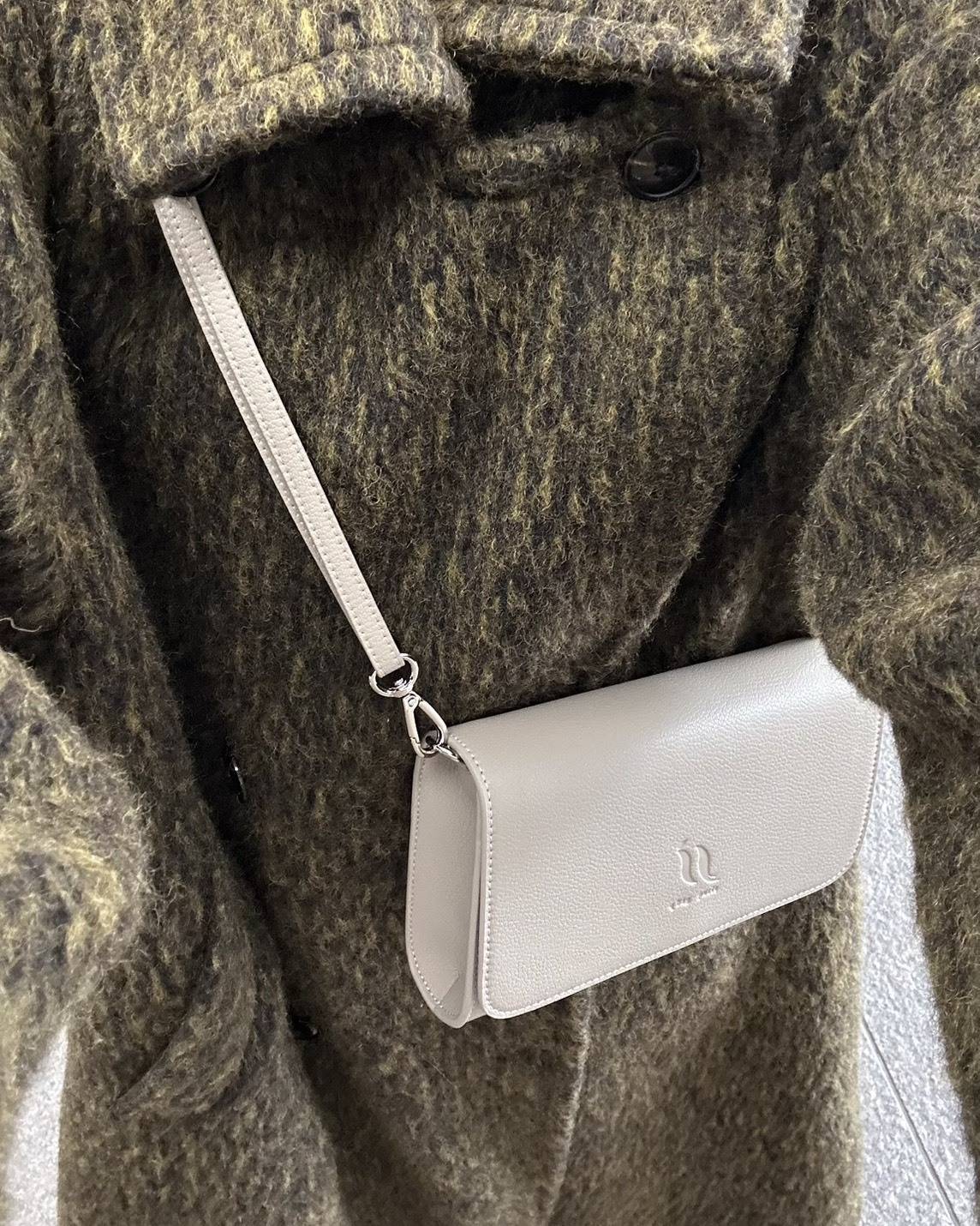 「qbag paris」のcoucou着画