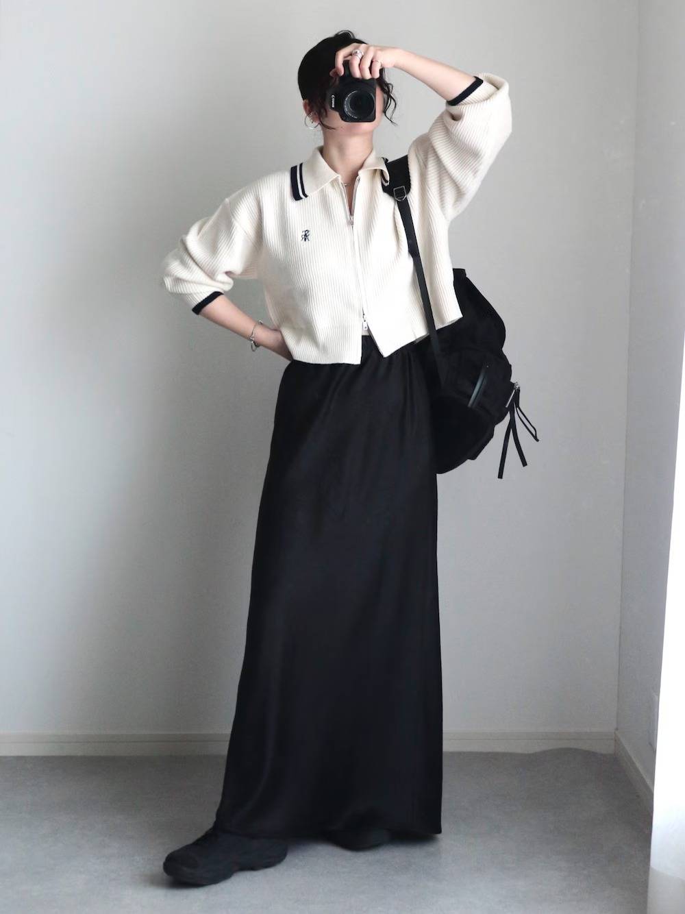 ジップアップカーディガンを合わせる！