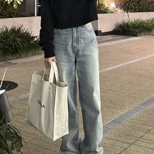 長く使える万能トートを定番に。「TEMBEA」縦長キャンバストートバッグがお気に入り♪