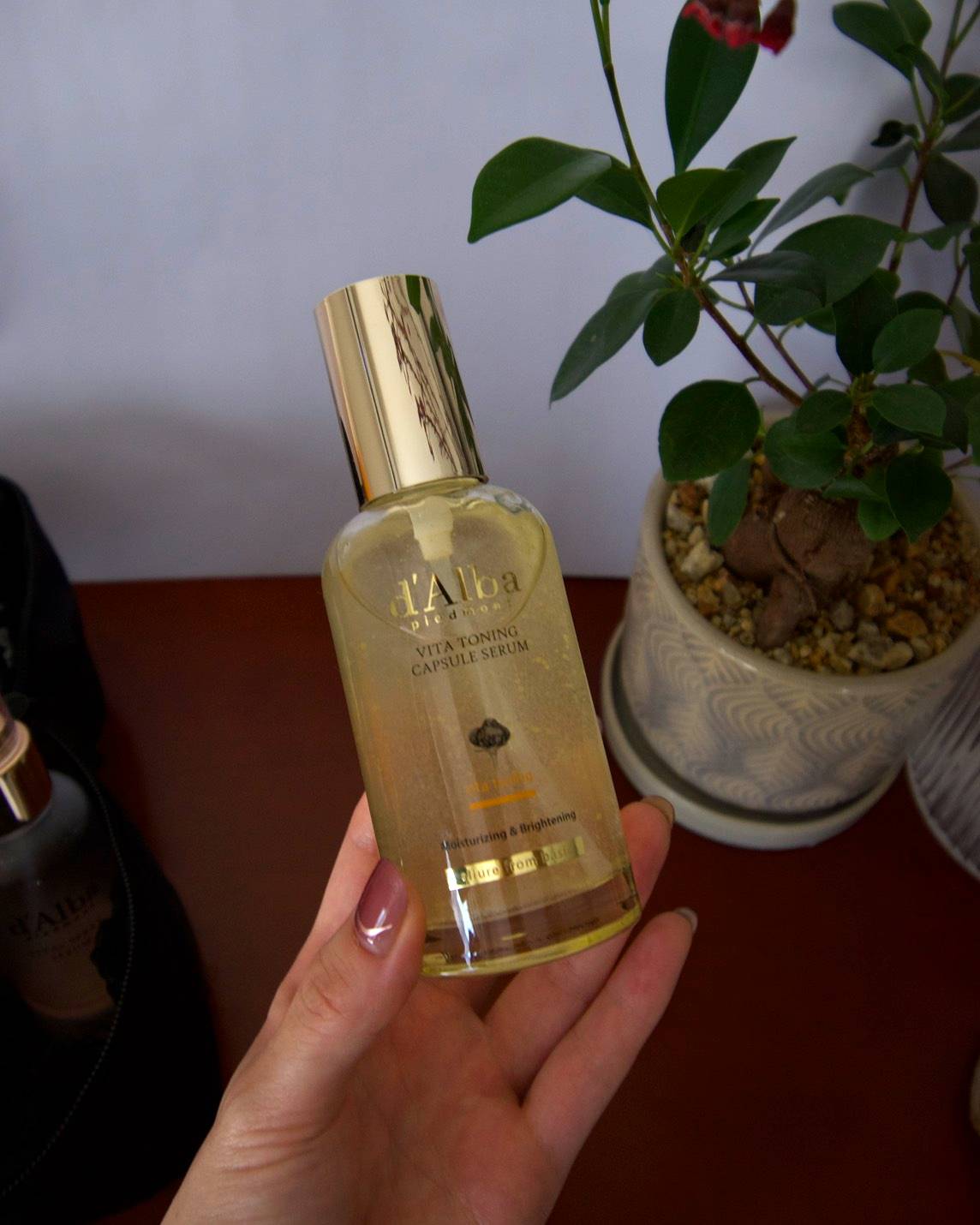 「d’Alba(ダルバ)」のビタトーニングカプセルセラム