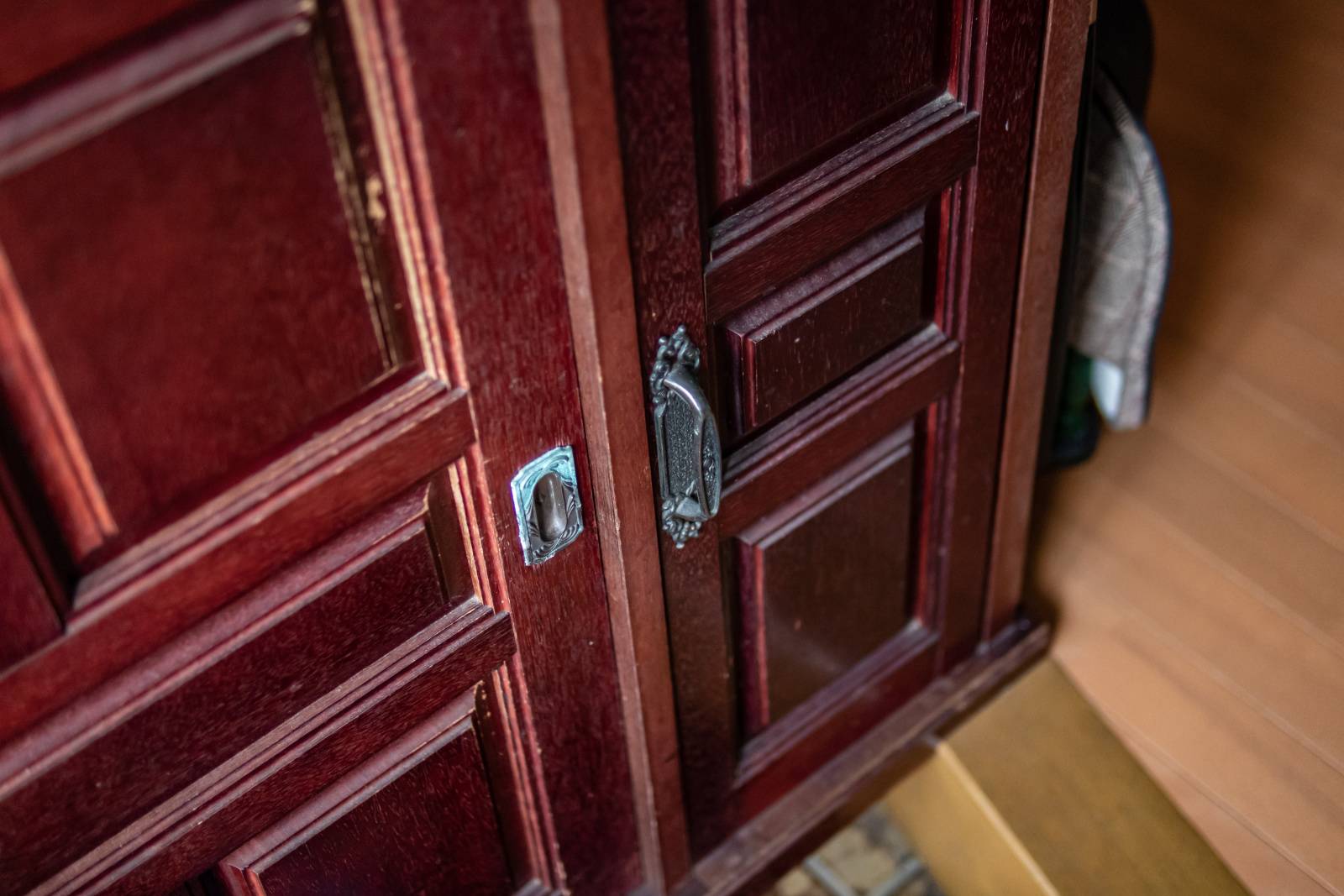 下駄箱　金運　下げる　壊れている