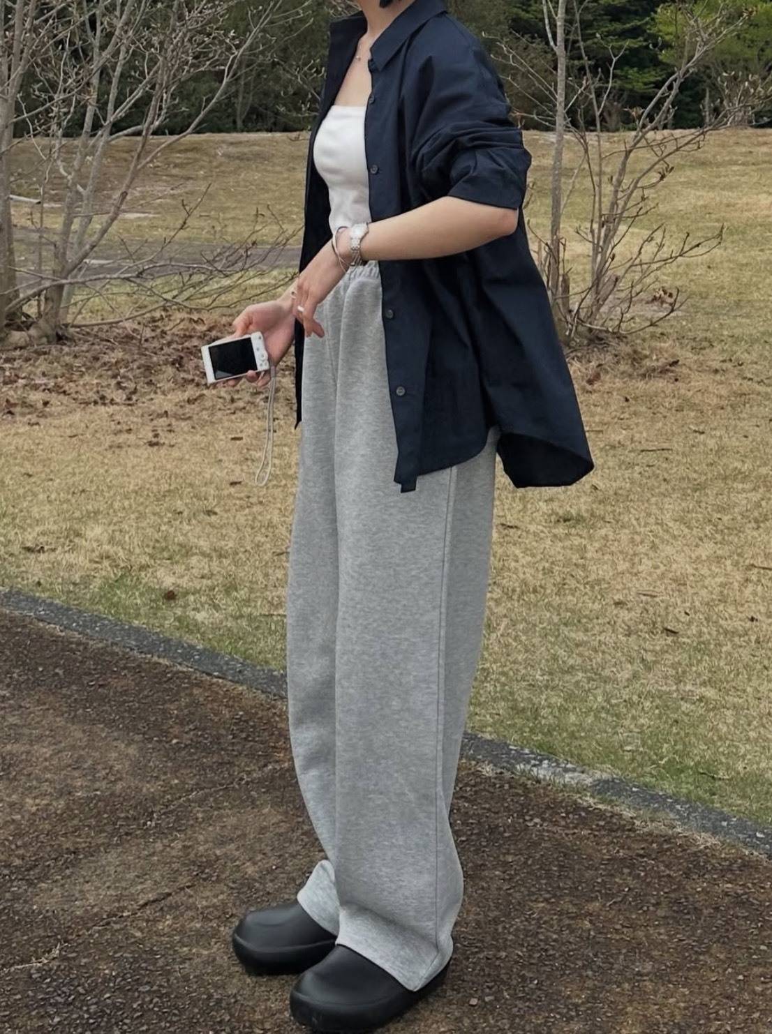 UNIQLOのスウェットワイドパンツ