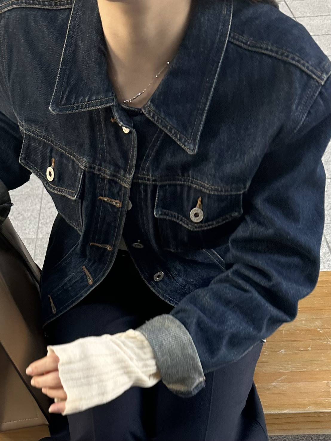 GUESSのデニムジャケット