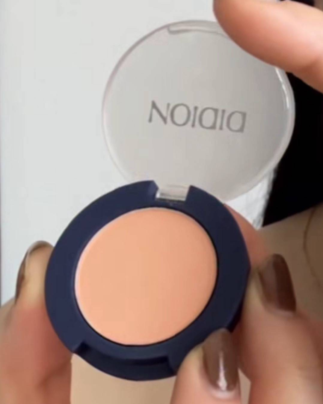 didionの「シングルアイカラー 09」