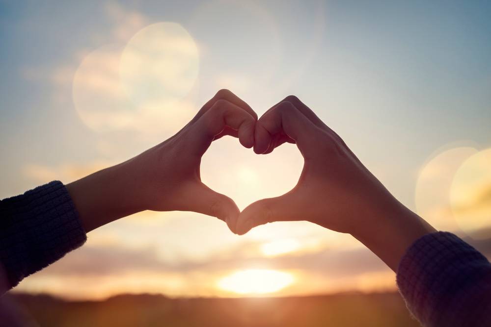 ハートを作る手