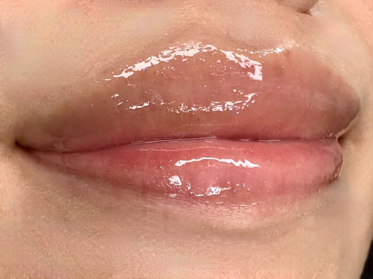 CipiCipi　ガラスプランパー　02みずあめブルー　仕上りイメージ