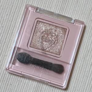 発売当初から入手困難……♡SNSでバズった大人気の「超優秀コスメ」