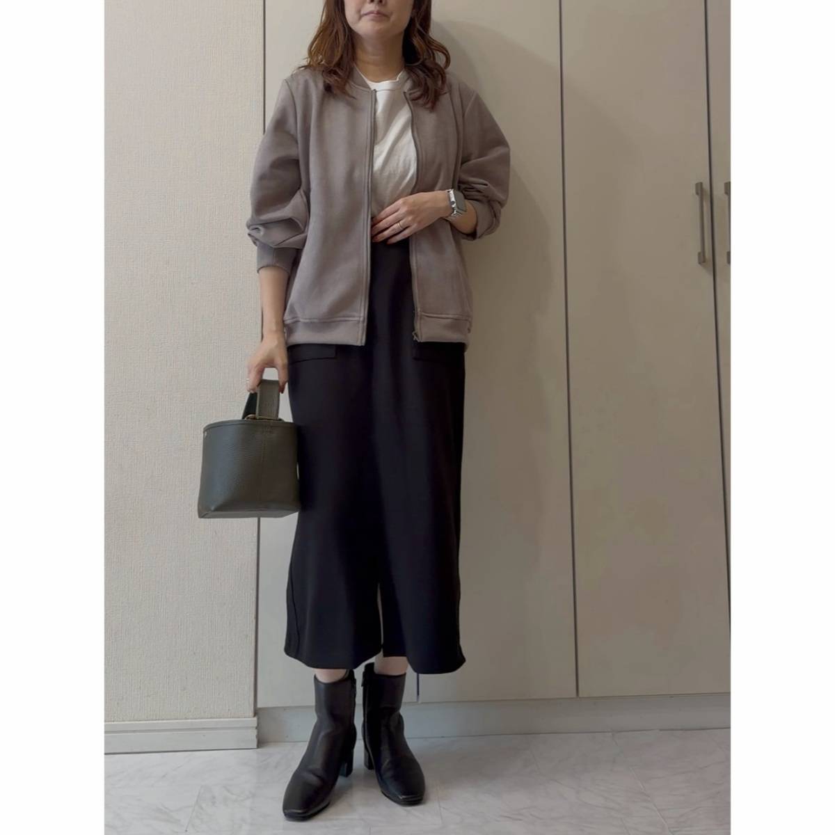 ブルゾンを羽織ったMIXコーデが◎