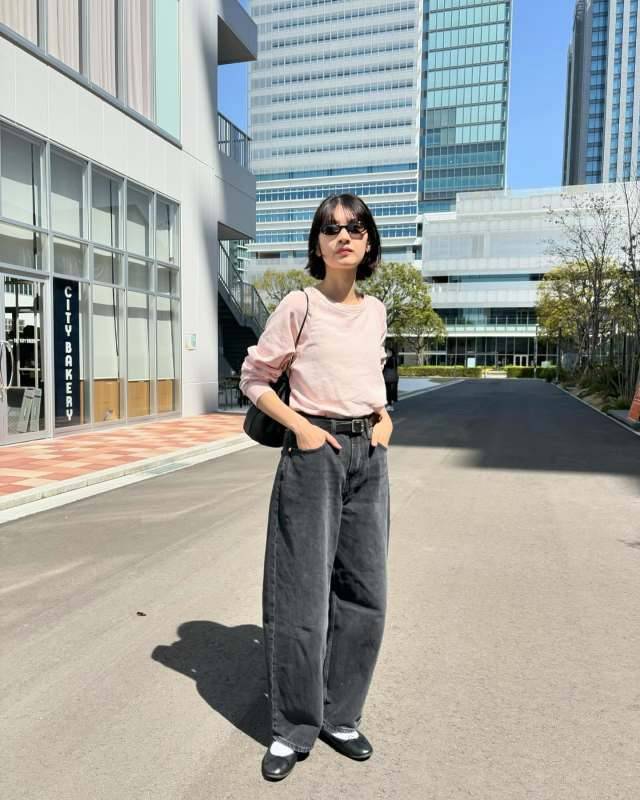 ピンクのトップスを合わせる♡