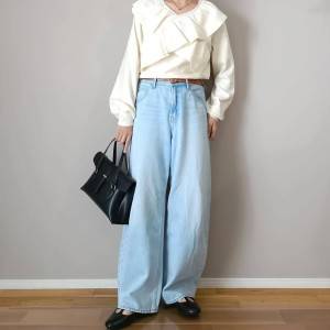 【2025年10月】デニムパンツ持ってる人、絶対マネして！大人可愛いコーデ5選