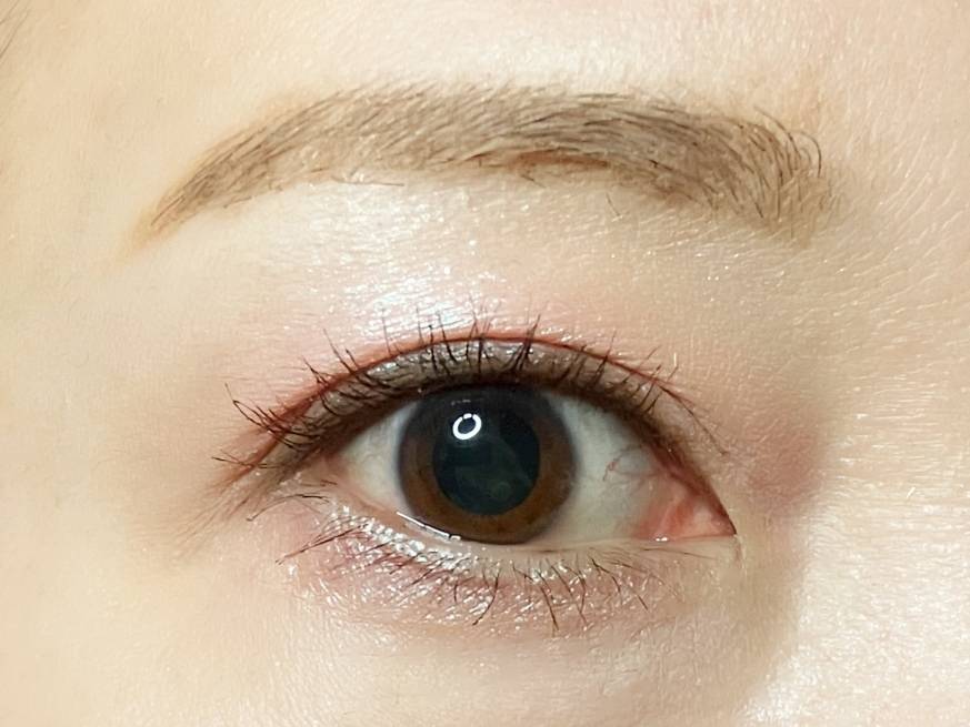 WHOMEE フーミー シングルアイシャドウ ローズタンドル デートメイク 完成