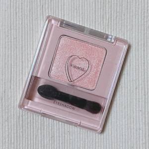 とにかく大人可愛い……。有名ヘアメイクさんプロデュースの「神コスメ」