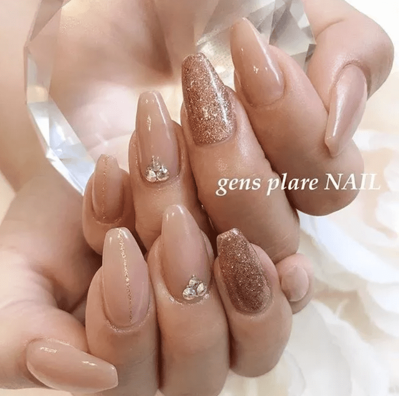 ベージュネイル