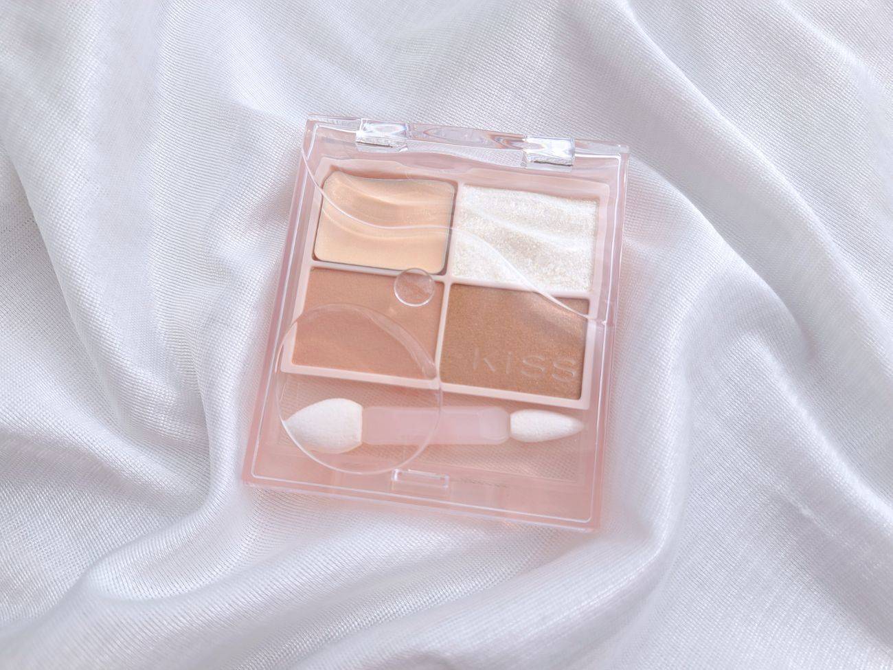 キス ズームアイポーション 01 アーモンドミスト