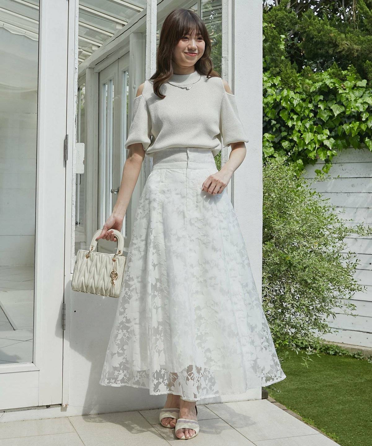 オールホワイトコーデ