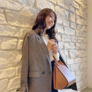 秋らしさ満点のスタイルに！上品にキマる「グレンチェックジャケット」コーデ