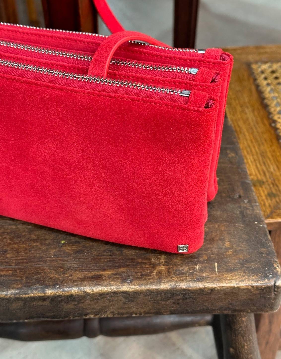 FOLNUAの「トゥシェバッグ」