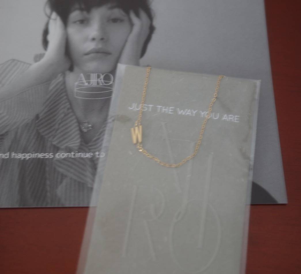 イニシャルブレスレット