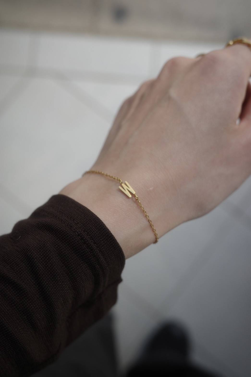 イニシャルブレスレット