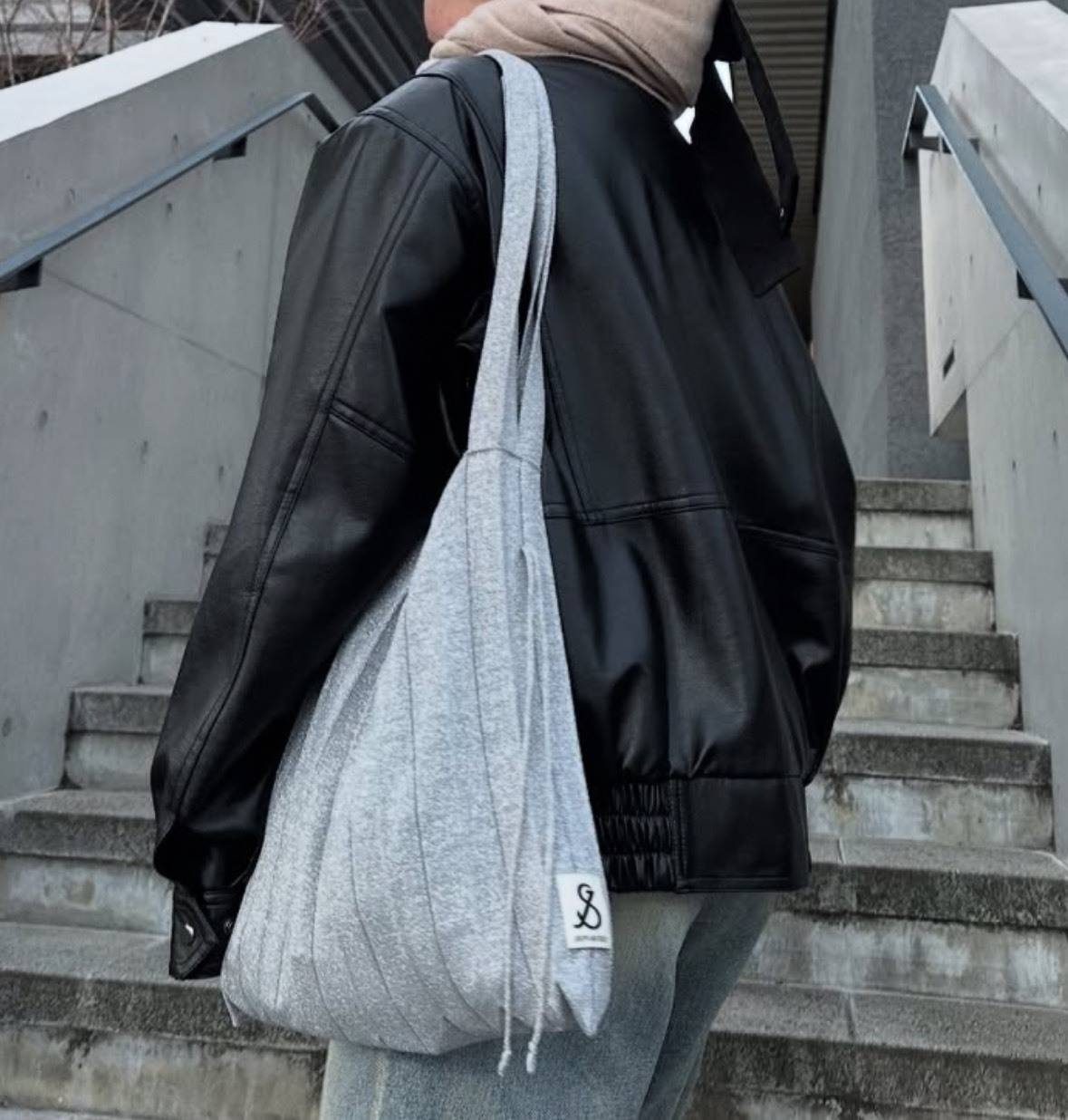 JOSEPH AND STACEYの「プリーツニットバッグ」