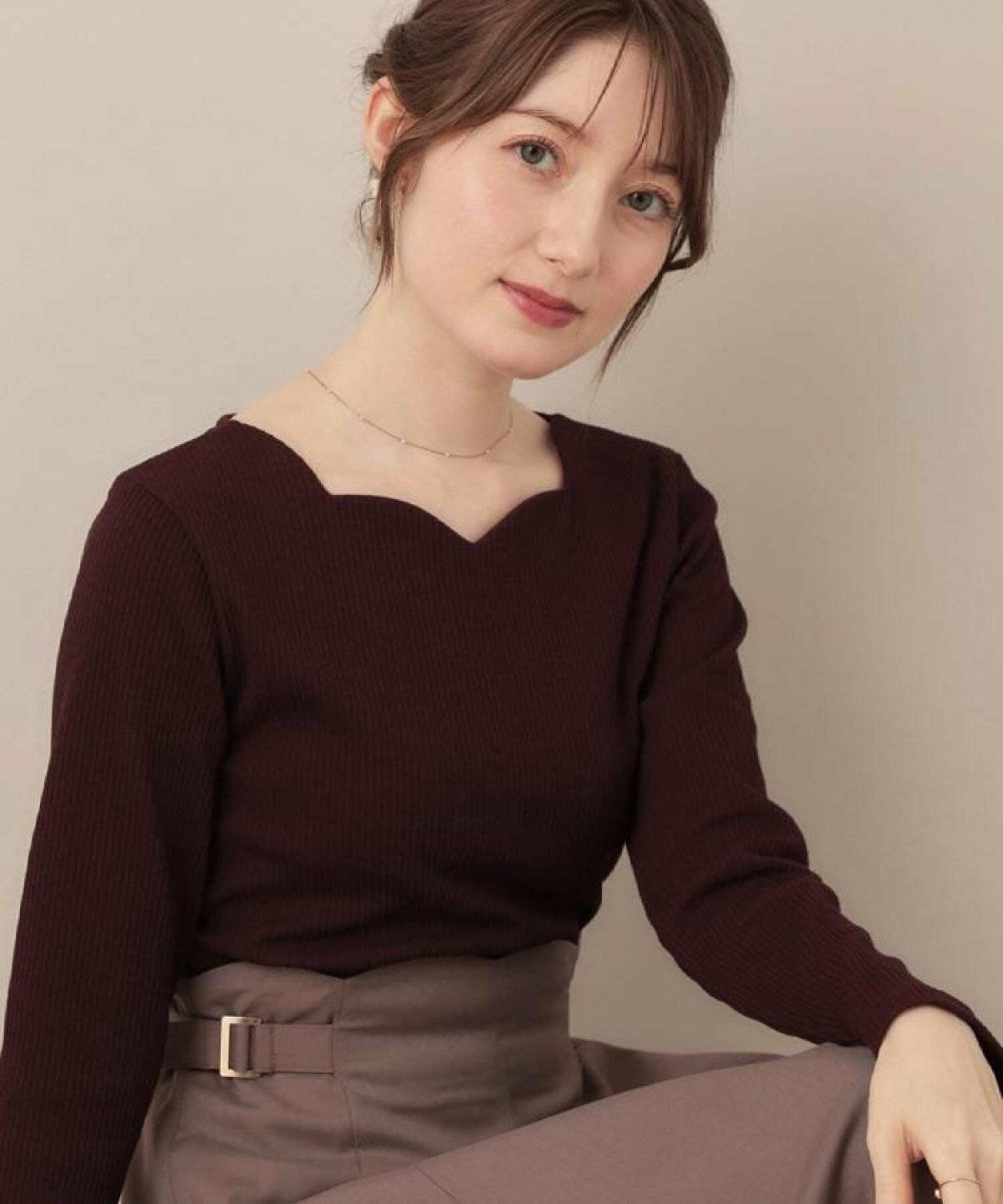 スカートコーデの女性