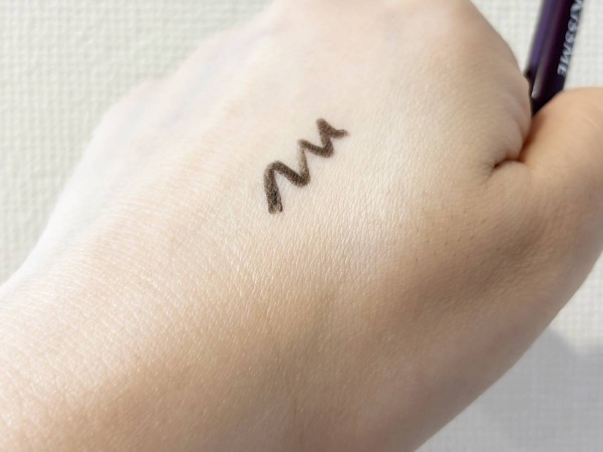 ヒロインメイク ロングステイシャープジェルライナー