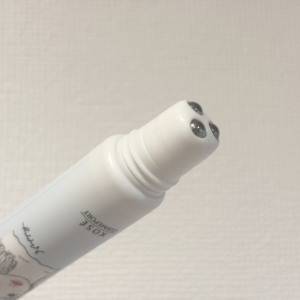 目元のむくみや乾燥にアプローチ！「無垢美ちゃんアイセラム」レビュー