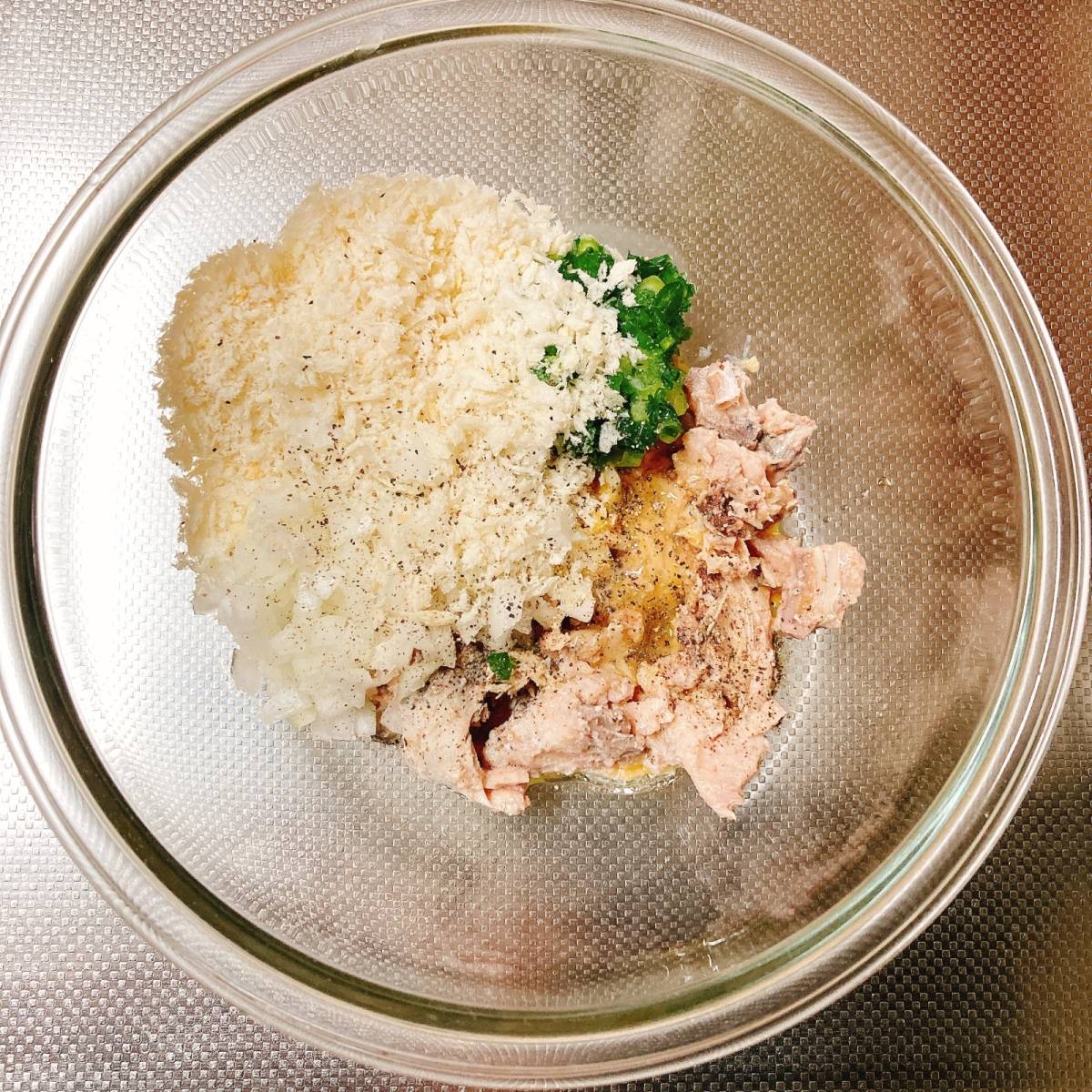 キョクヨー公式の「「さば水煮」缶でさばバーグ」のレシピ