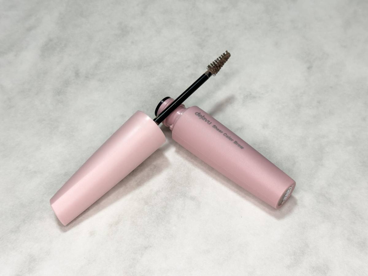 dejaveからシアーカラーブロウが登場