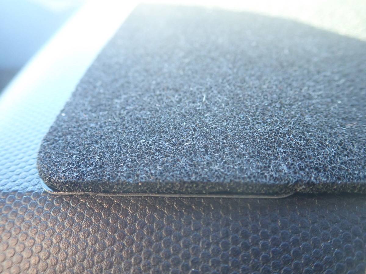 ダイソーのカミワザテープ(ブラック、4枚)