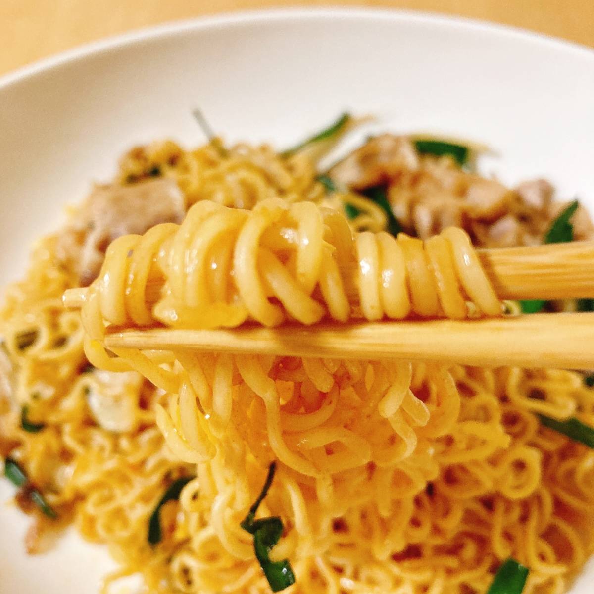 サッポロ一番公式の「パッタイ風みそ焼きそば」のレシピ