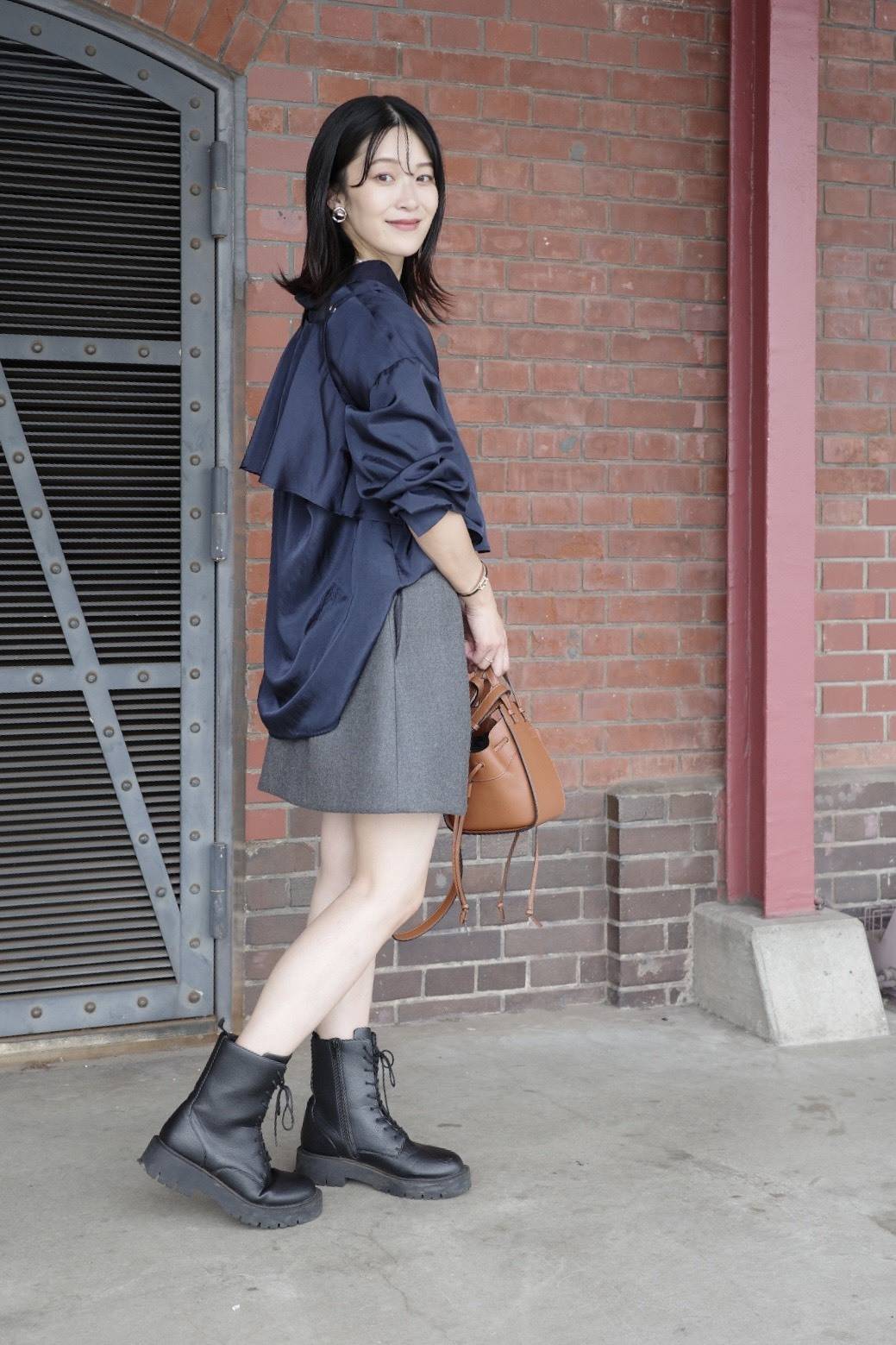 秋冬のトレンド「ミニボトム」コーデ