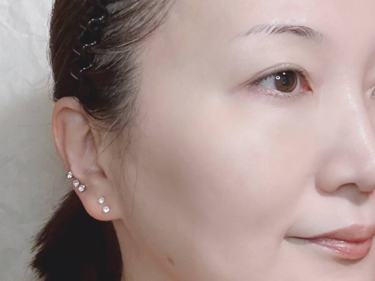 nake ネイク カバーエイドコンシーラー 01 ニュートラルベージュ マツキヨ 塗布後 筆者顔