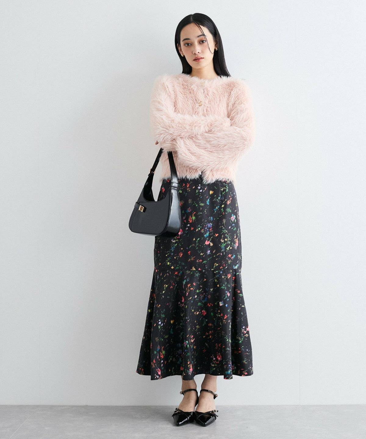 カーディガンとスカートを使ったコーデ