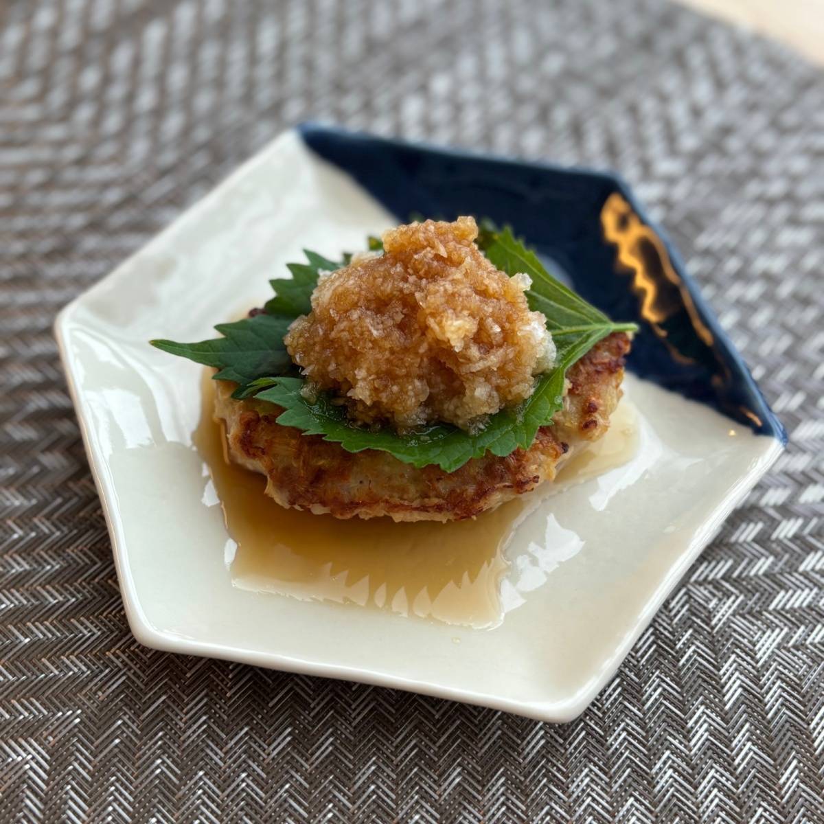 JAグループ公式の「ヘルシー♪おつまみ♪お弁当に♪えのき入りハンバーグ」のレシピ