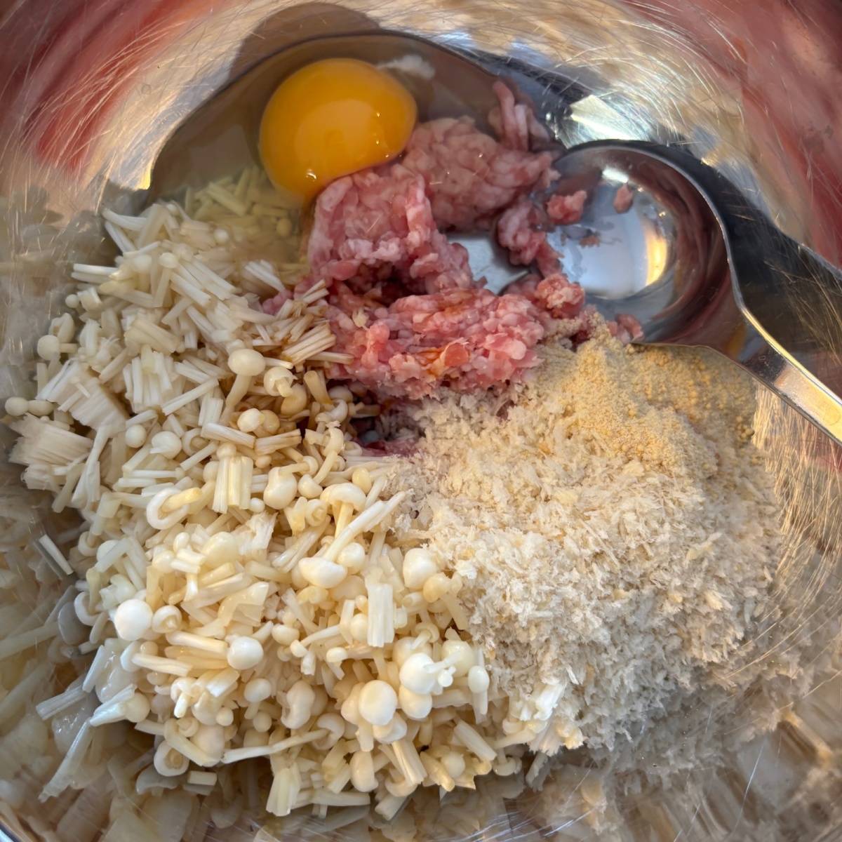 JAグループ公式の「ヘルシー♪おつまみ♪お弁当に♪えのき入りハンバーグ」のレシピ