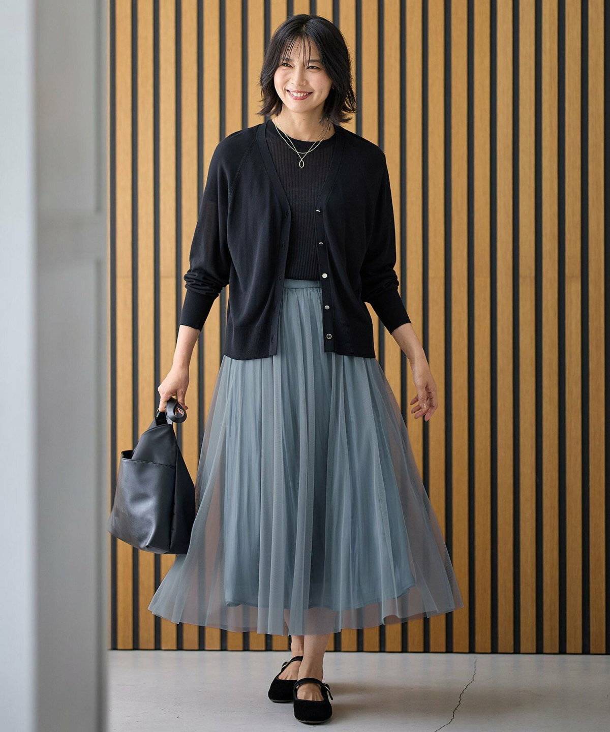 チュールスカートを履いた女性