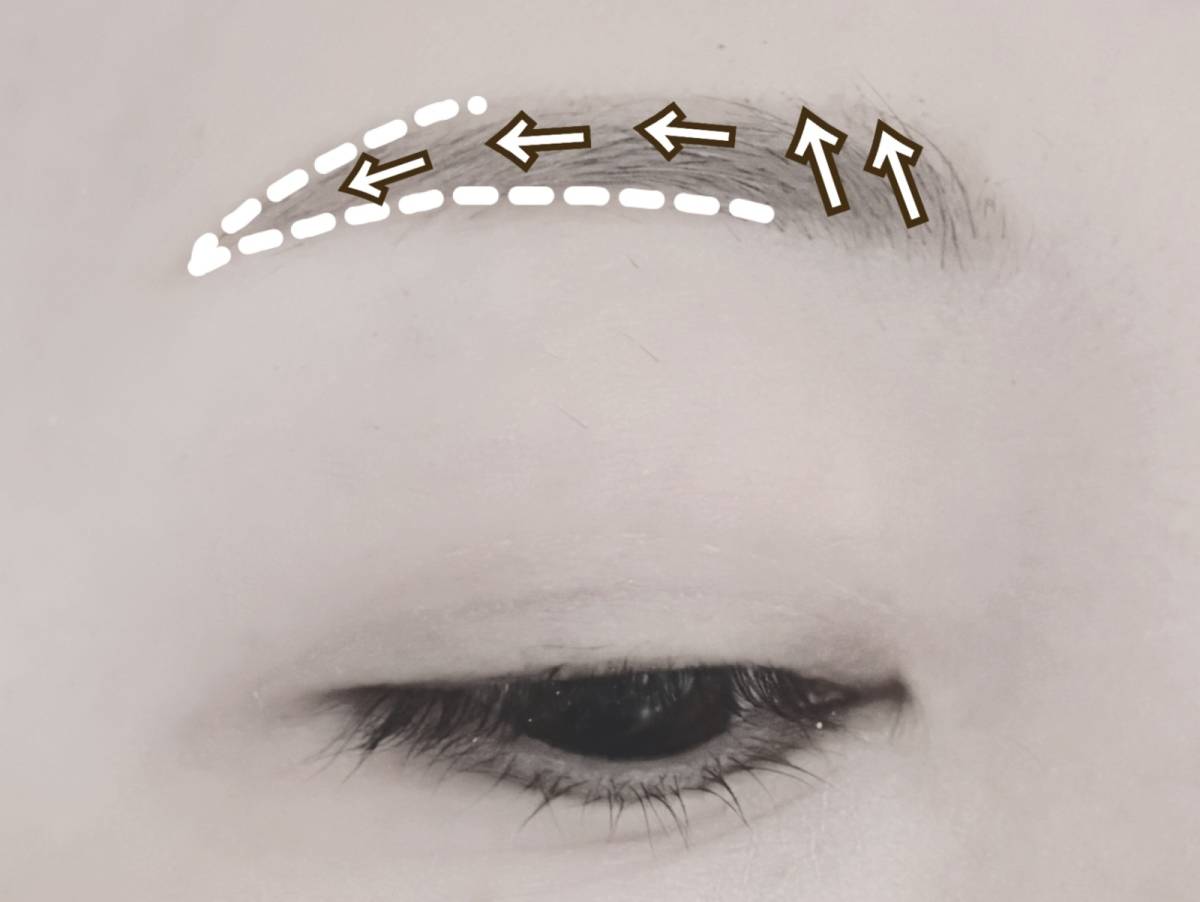 iisam イイサム 2ウェイスタイルアップブロウ ハニーベージュ マツキヨ 眉ペンシル 眉マスカラ 眉の描き方 筆者目元