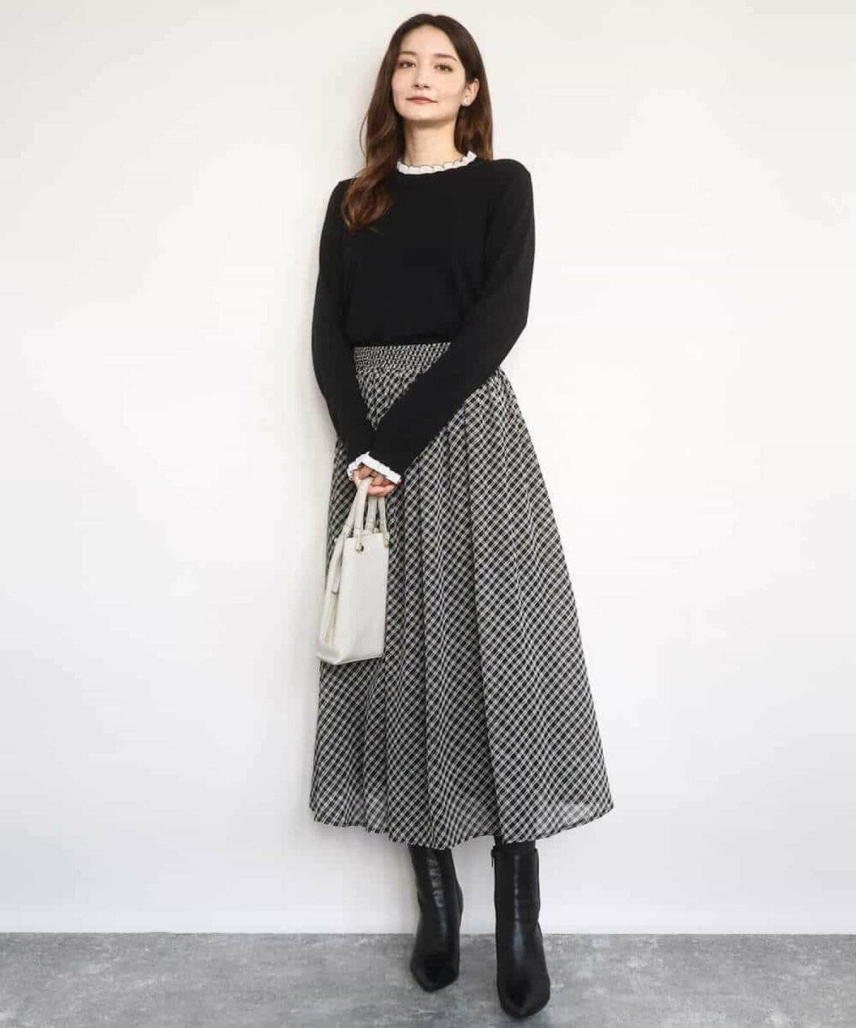 シフォンスカートとニットコーデ