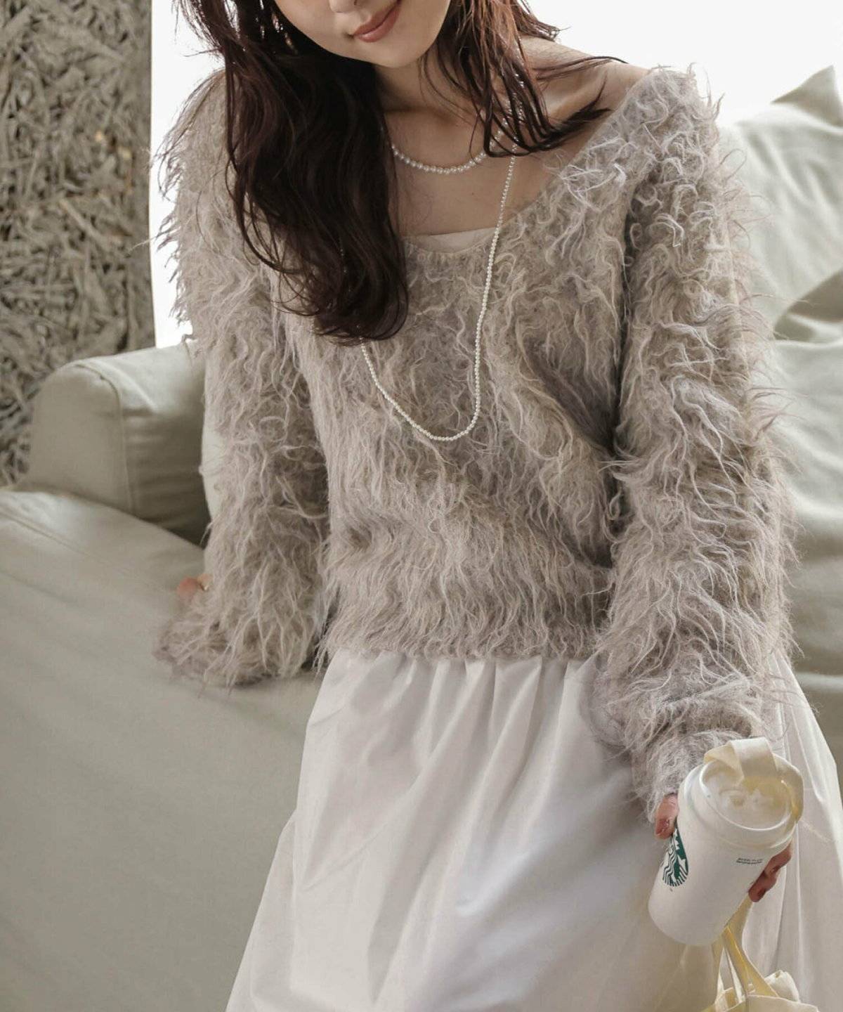 ベーシックカラーでまとめたコーデ