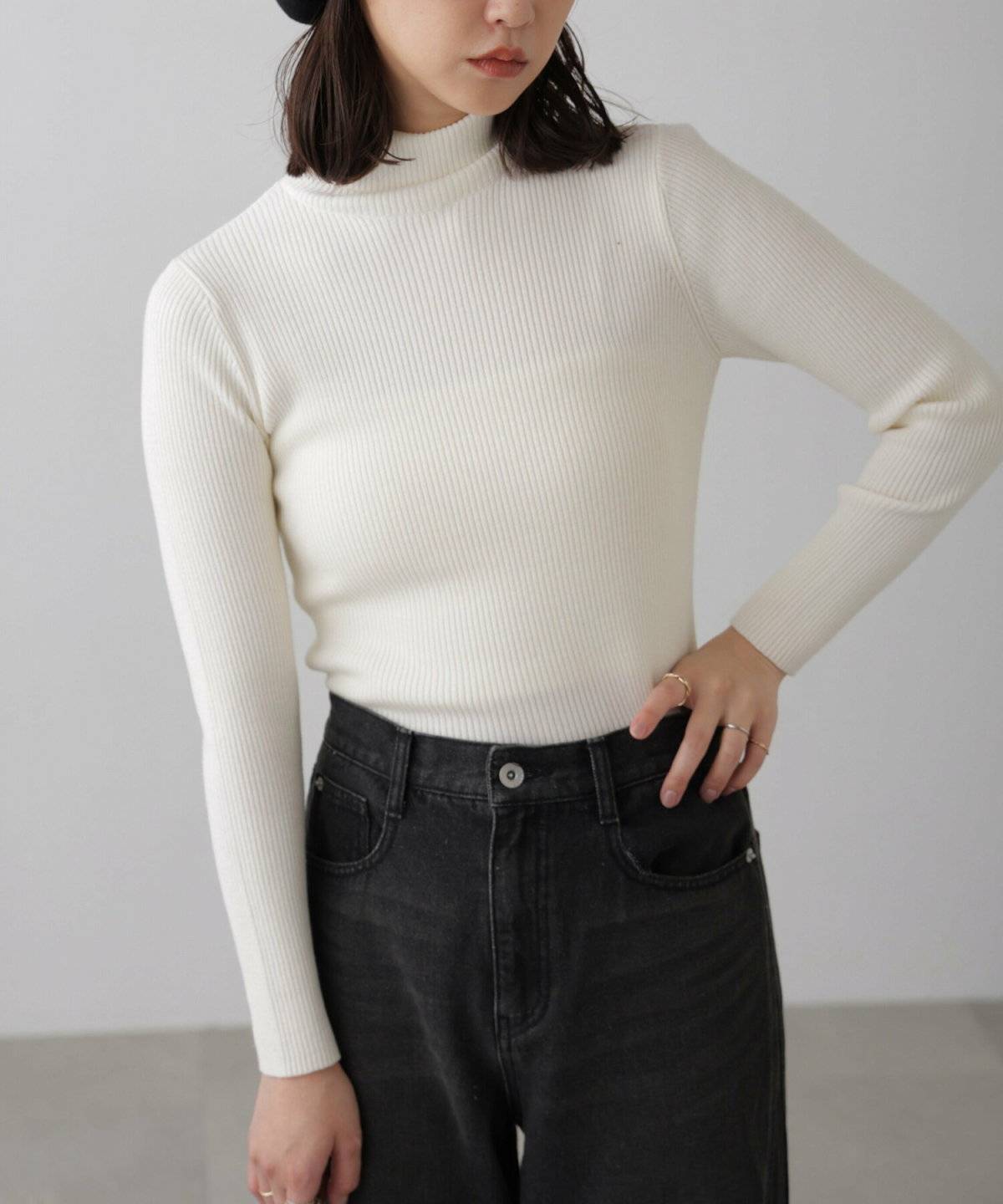 秋コーデの女性