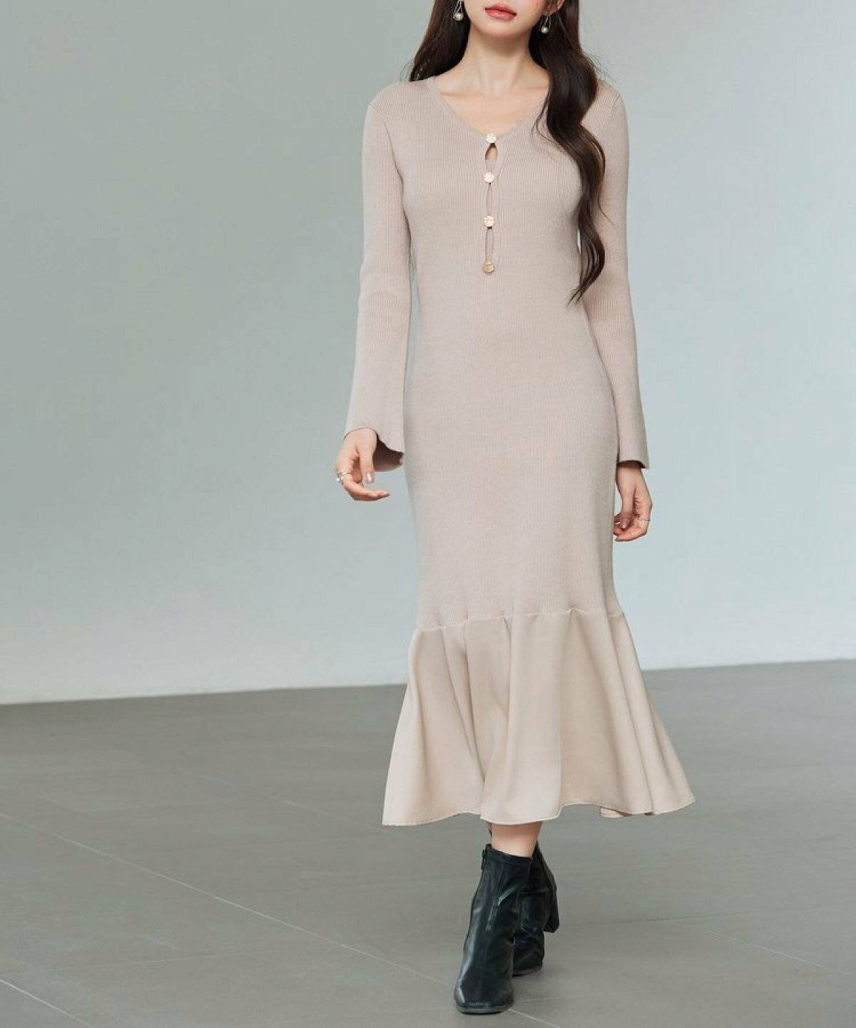 秋コーデの女性