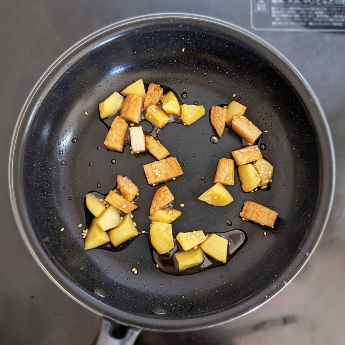 JAグループ公式の「揚げじゃがいもとさつま揚げの甘辛絡め」のレシピ