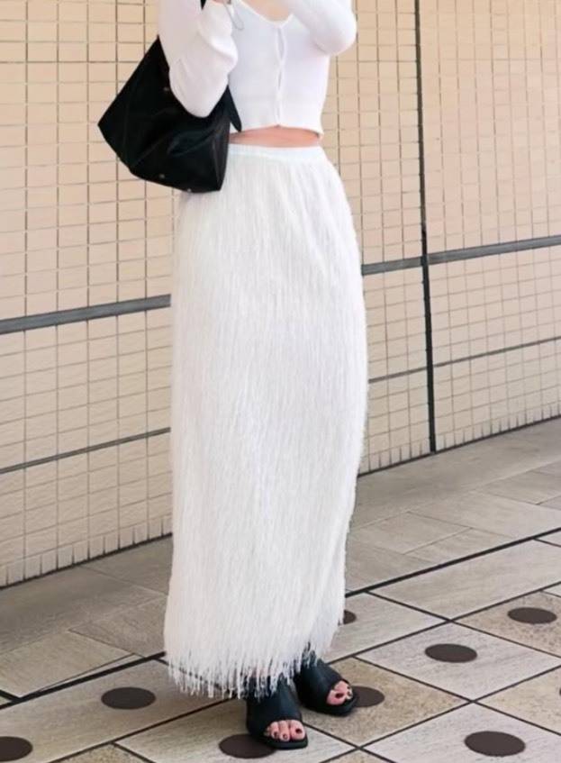 シャギータイトスカートコーデ