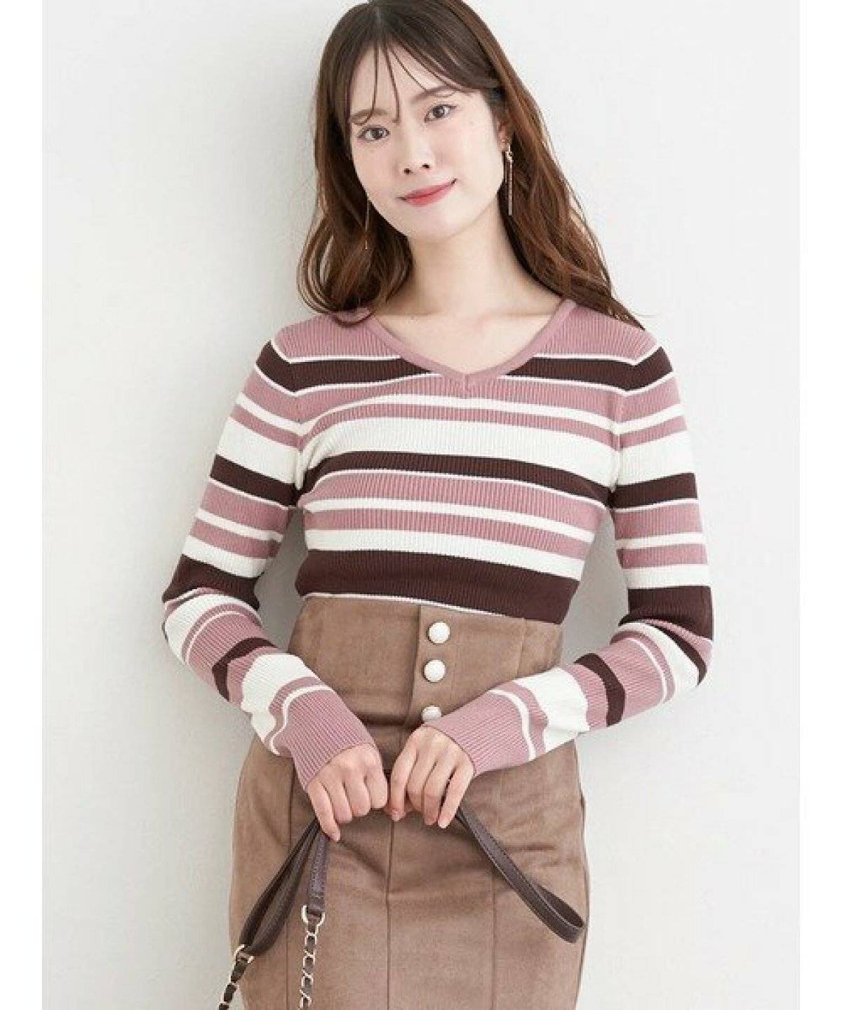 スカートコーデの女性