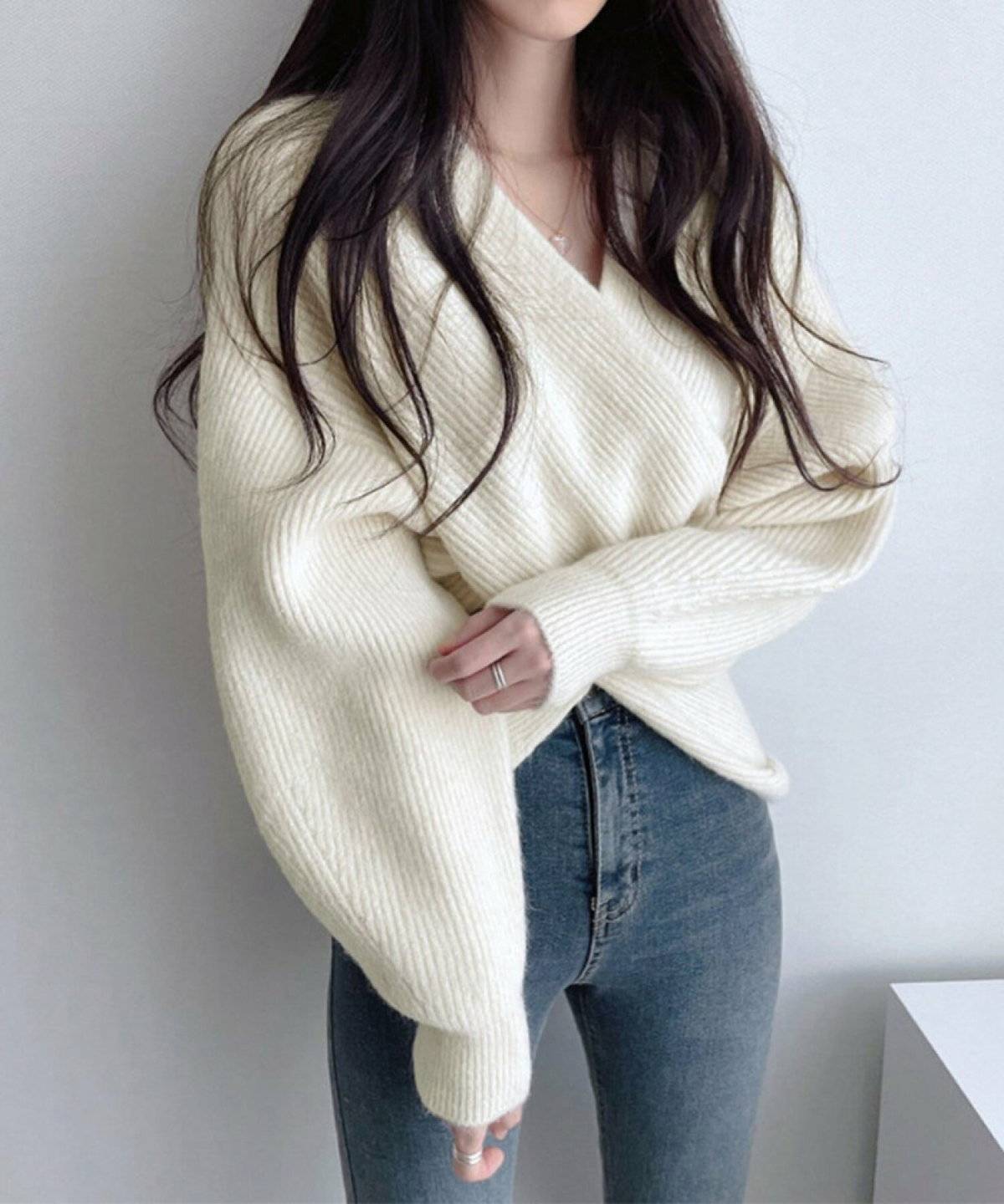 パンツコーデの女性