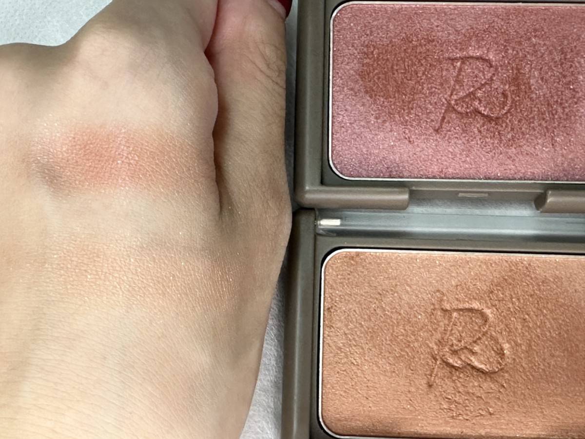 Ririmew ヴェールグロウチーク 粉質・発色イメージ