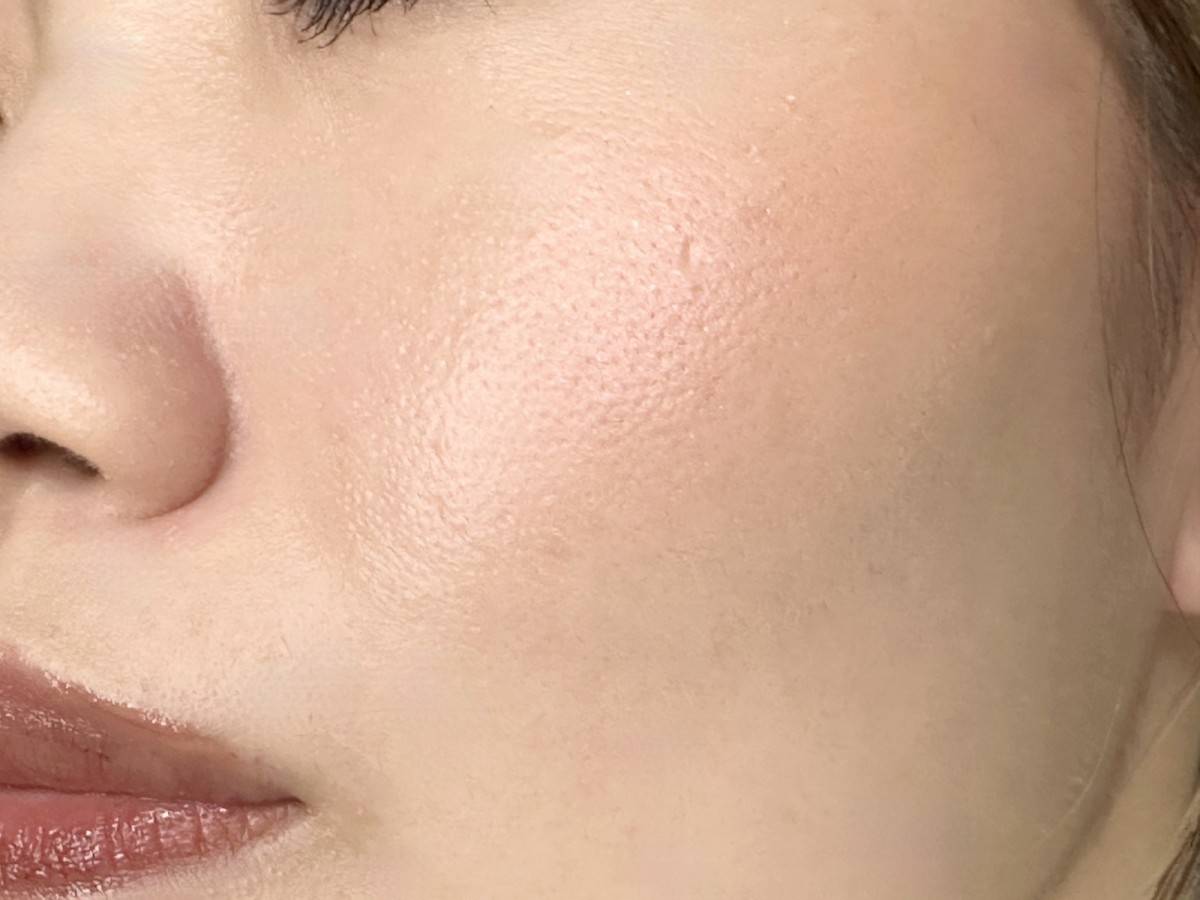 Ririmew ヴェールグロウチーク 04アンバーローズ 使用イメージ